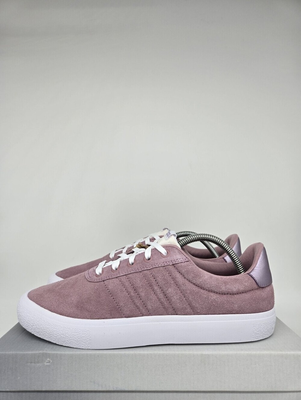 Adidas Women's Vulcraid3R GW9181 Magic Mauve Skateboarding Shoes Size 10